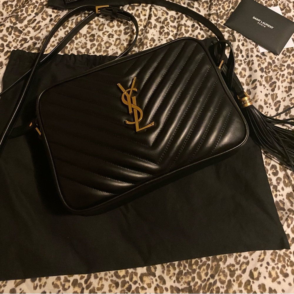 Saint Laurent Lou cámara bag